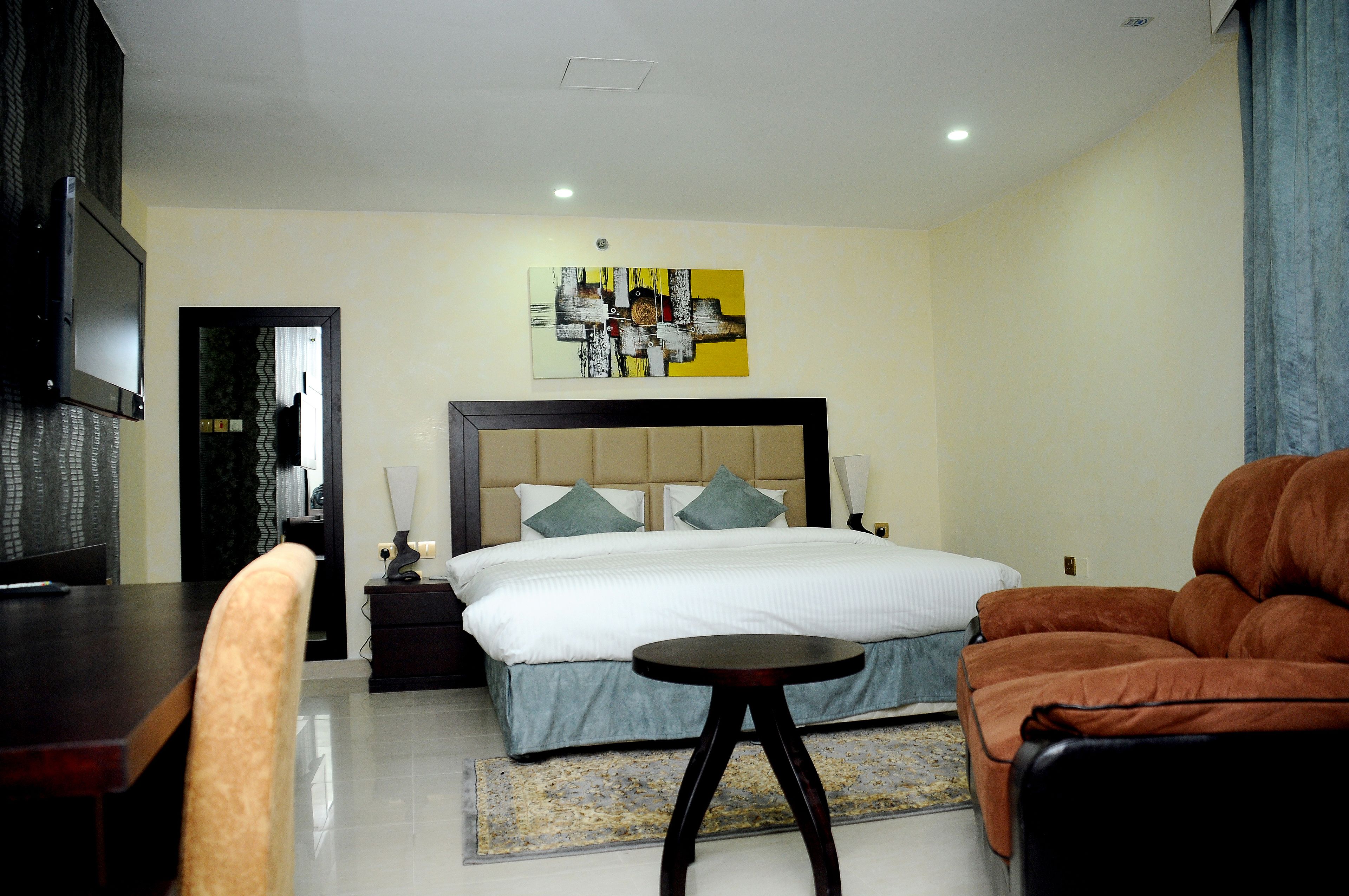 1 quarto, frigobar, cofres nos quartos, espaço de trabalho para notebook