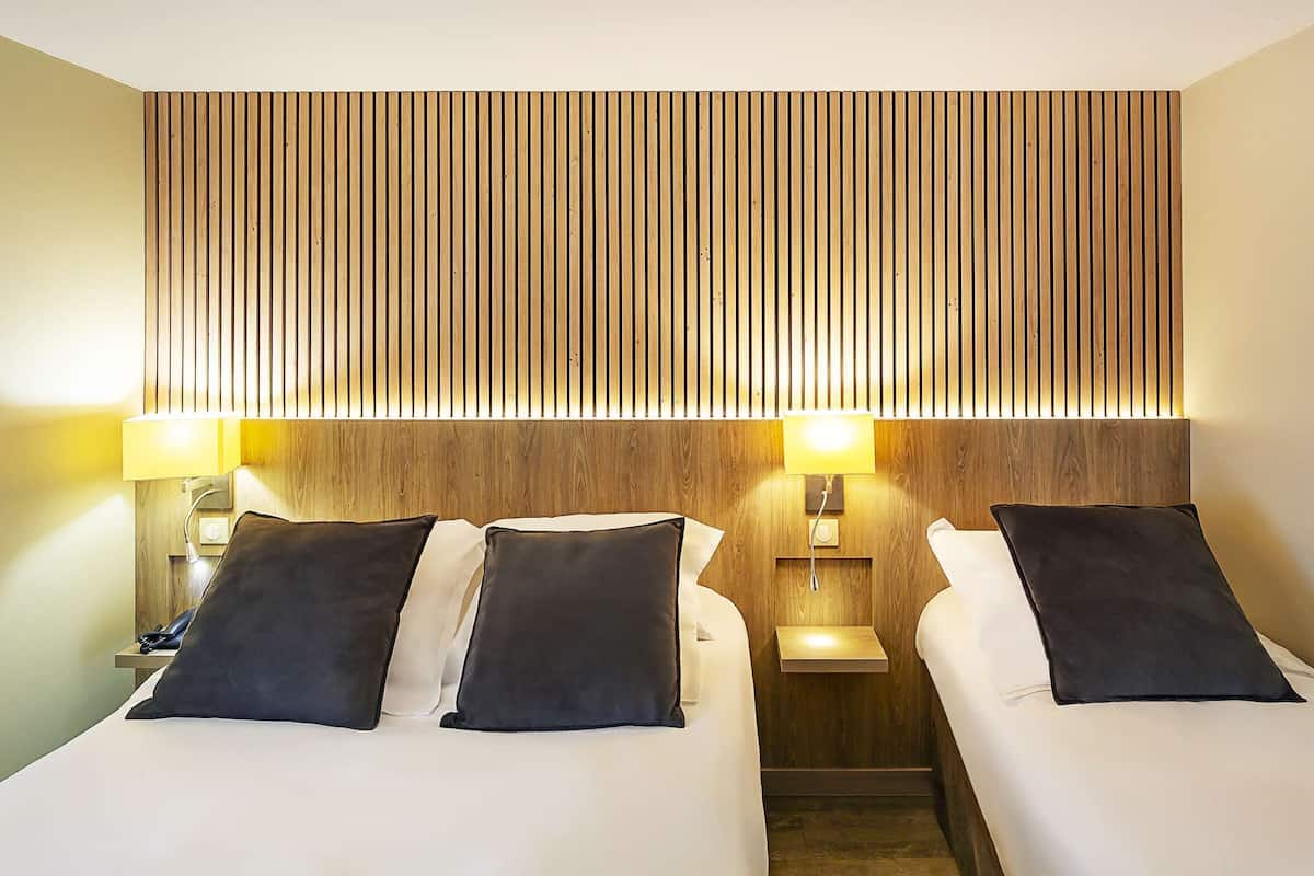 Chambre Confort, 1 lit double, non-fumeur (with Sofabed) | Literie de qualité, coffre-fort pour ordinateur portable, bureau