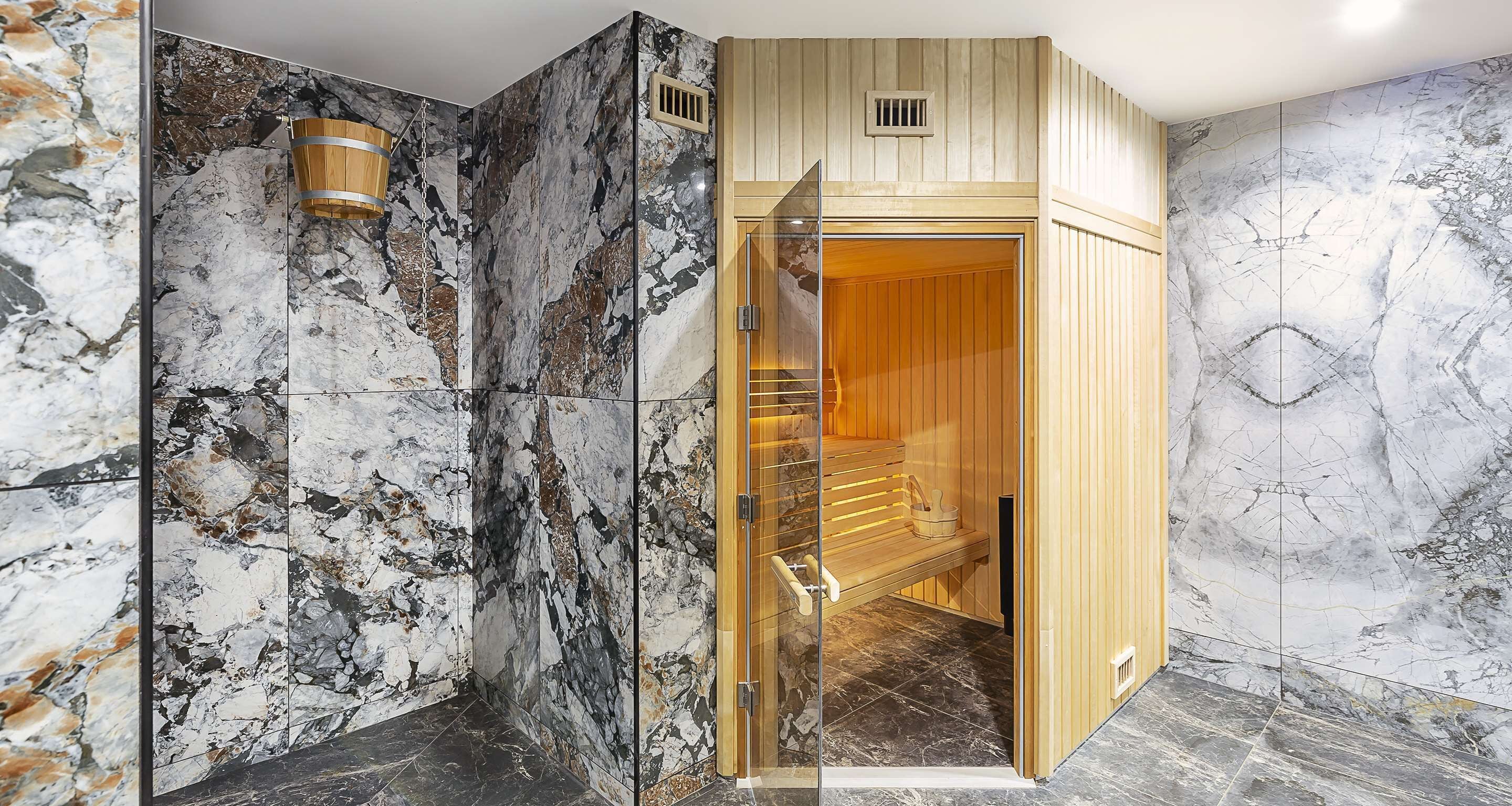 couples treatment room(s), sauna, hot tub, steam room, body treatments