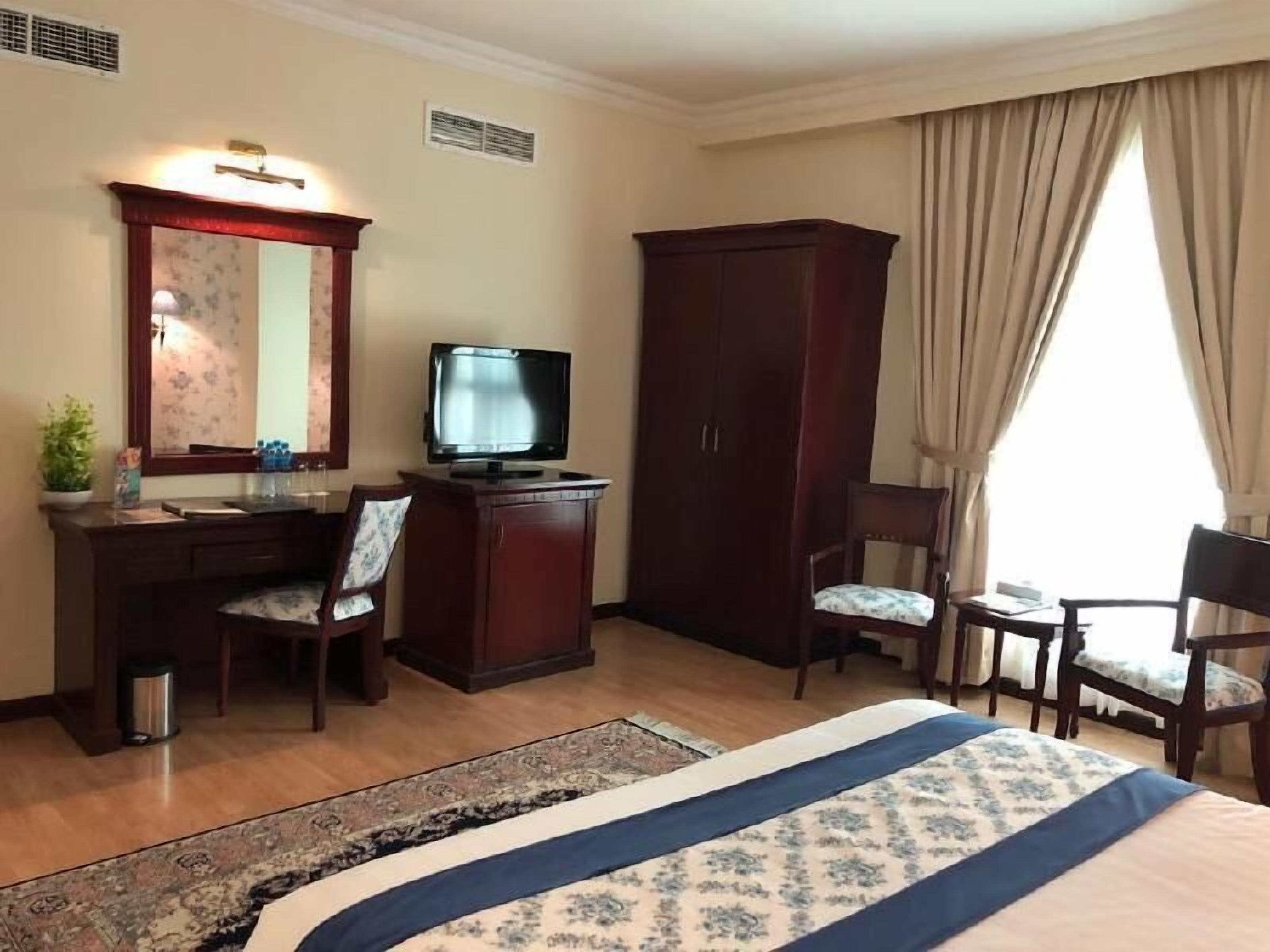 Minibar, in-room safe, iron/ironing board, rollaway beds