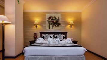 Phòng Suite Executive, 1 giường cỡ king, quang cảnh biển | Minibar, két bảo mật tại phòng, bàn ủi/dụng cụ ủi quần áo