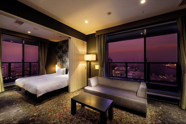 Premium Standard Suite Room 2beds - Non-Smoking | Premium bedding, down comforters, desk, blackout drapes
