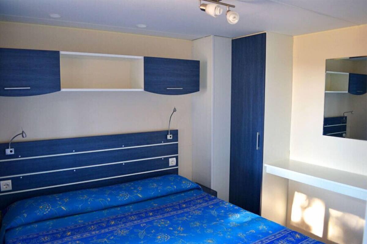 Mobile Home, 2 Bedrooms (4 people) | Cribs (surcharge), rollaway beds (surcharge)