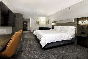 スイート キングベッド 1 台ソファーベッド付き (Wet Bar) | セーフティボックス (室内)、デスク、アイロン / アイロン台、ベビーベッド