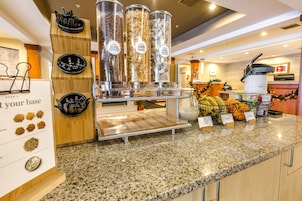 Desayuno continental gratuito y diario