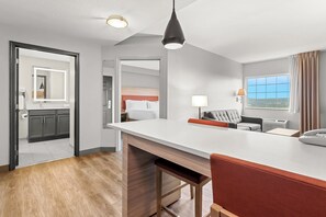 Caja de seguridad en la habitación, wifi gratis y ropa de cama