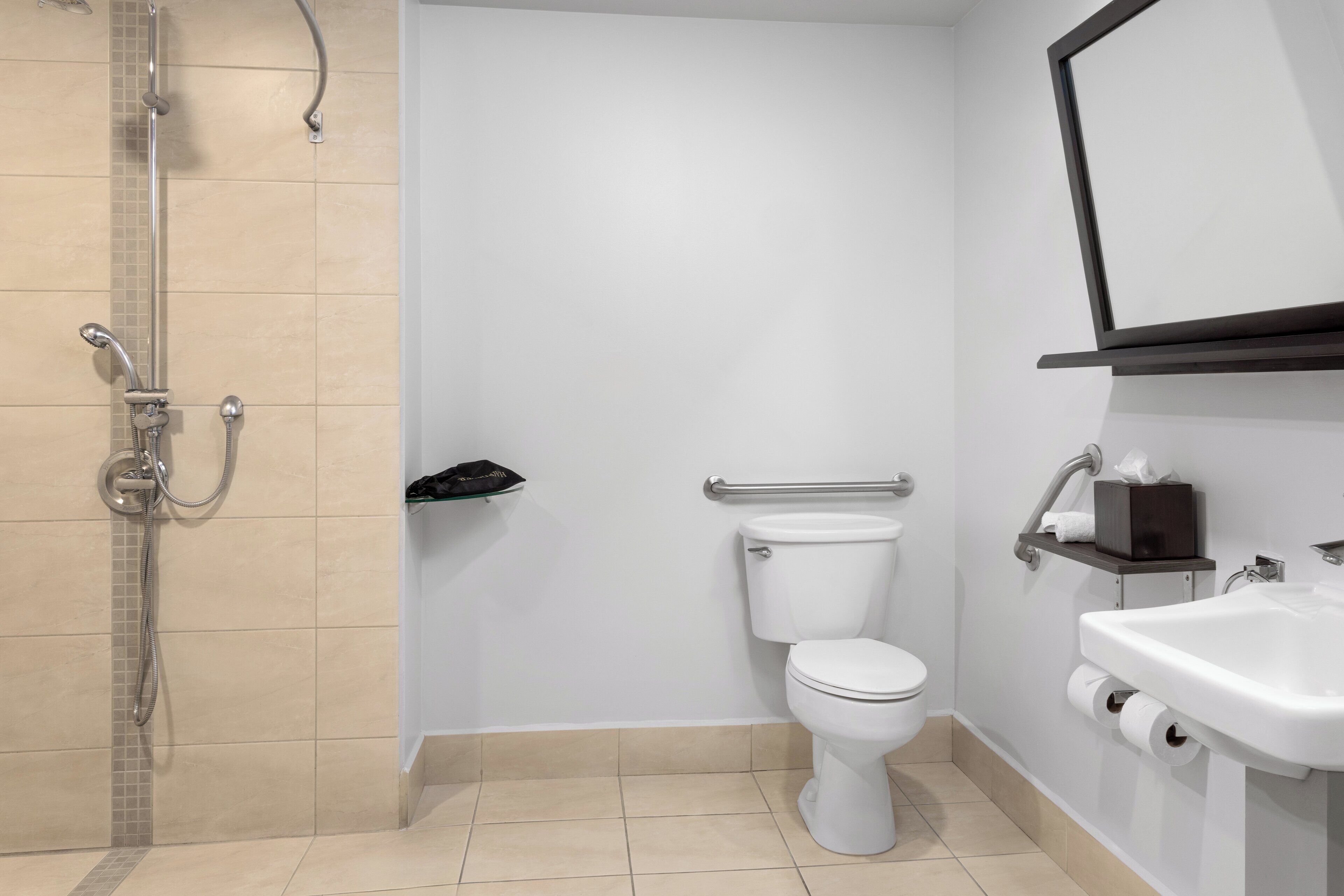 Photo - Holiday Inn Express San Jose Forum by IHG