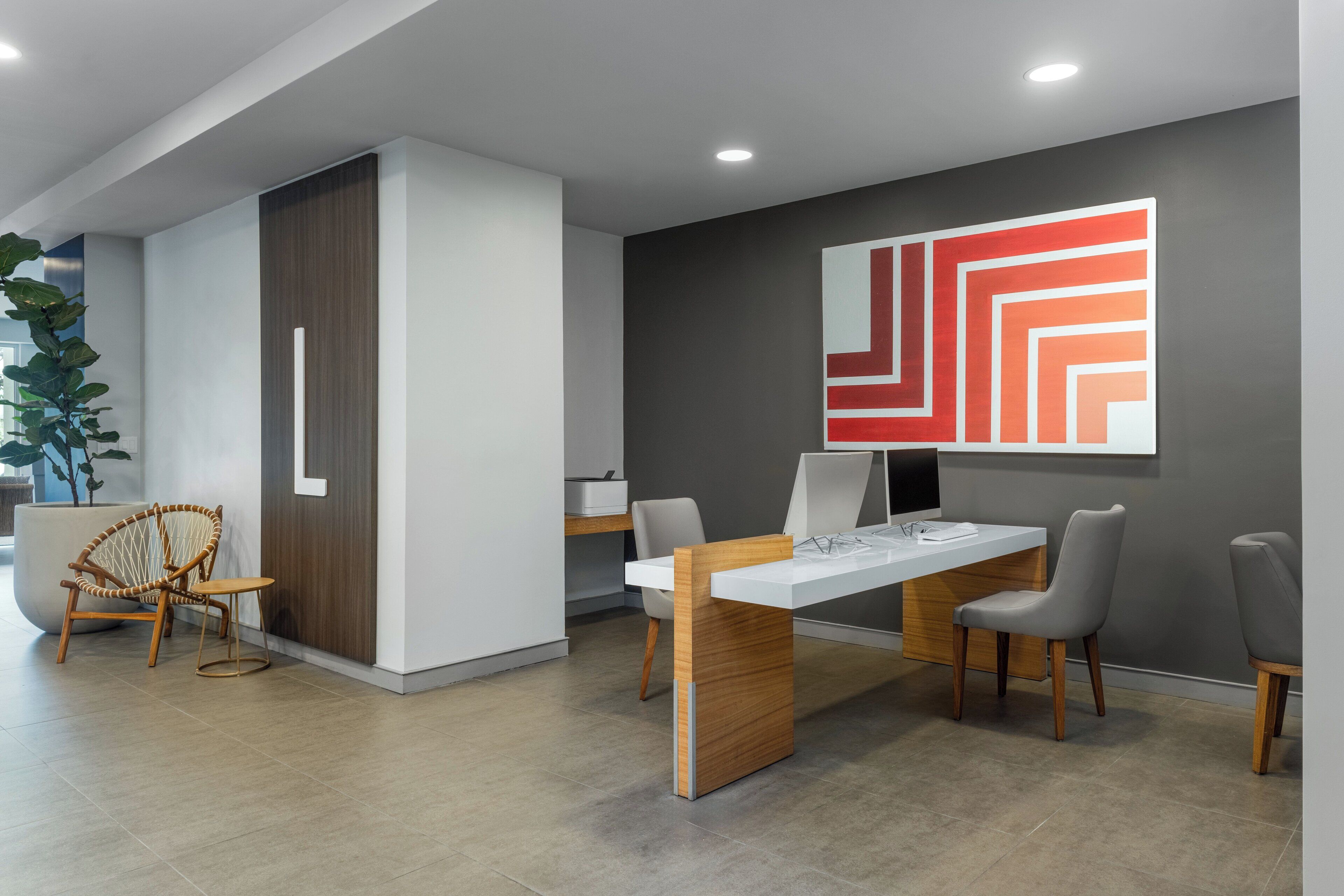 Photo - Holiday Inn Express San Jose Forum by IHG