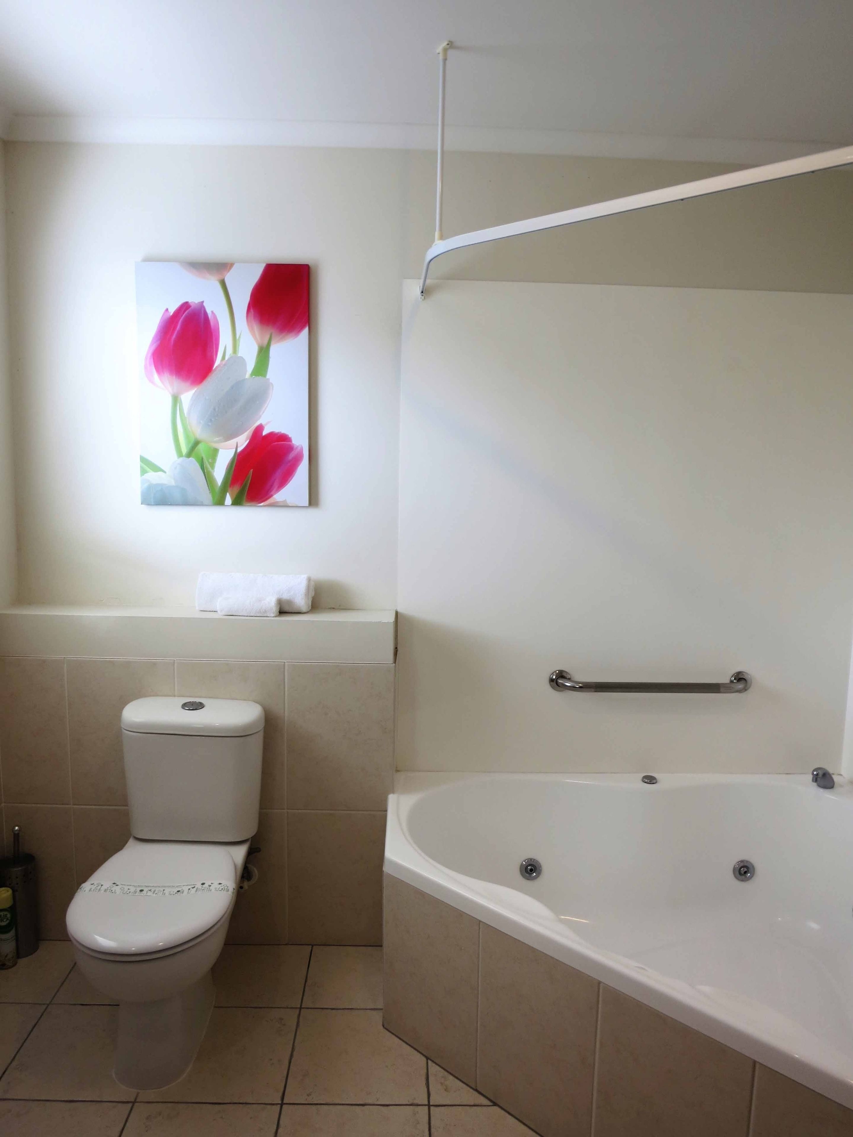 Standard Suite, 1 Bedroom, Kitchen | Bathroom | Hair dryer, towels
