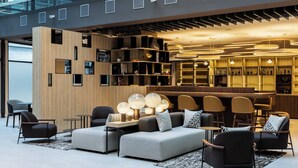 Serves breakfast, lunch and dinner - AC Hotel by Marriott Bratislava Old Town (Bratislava)
