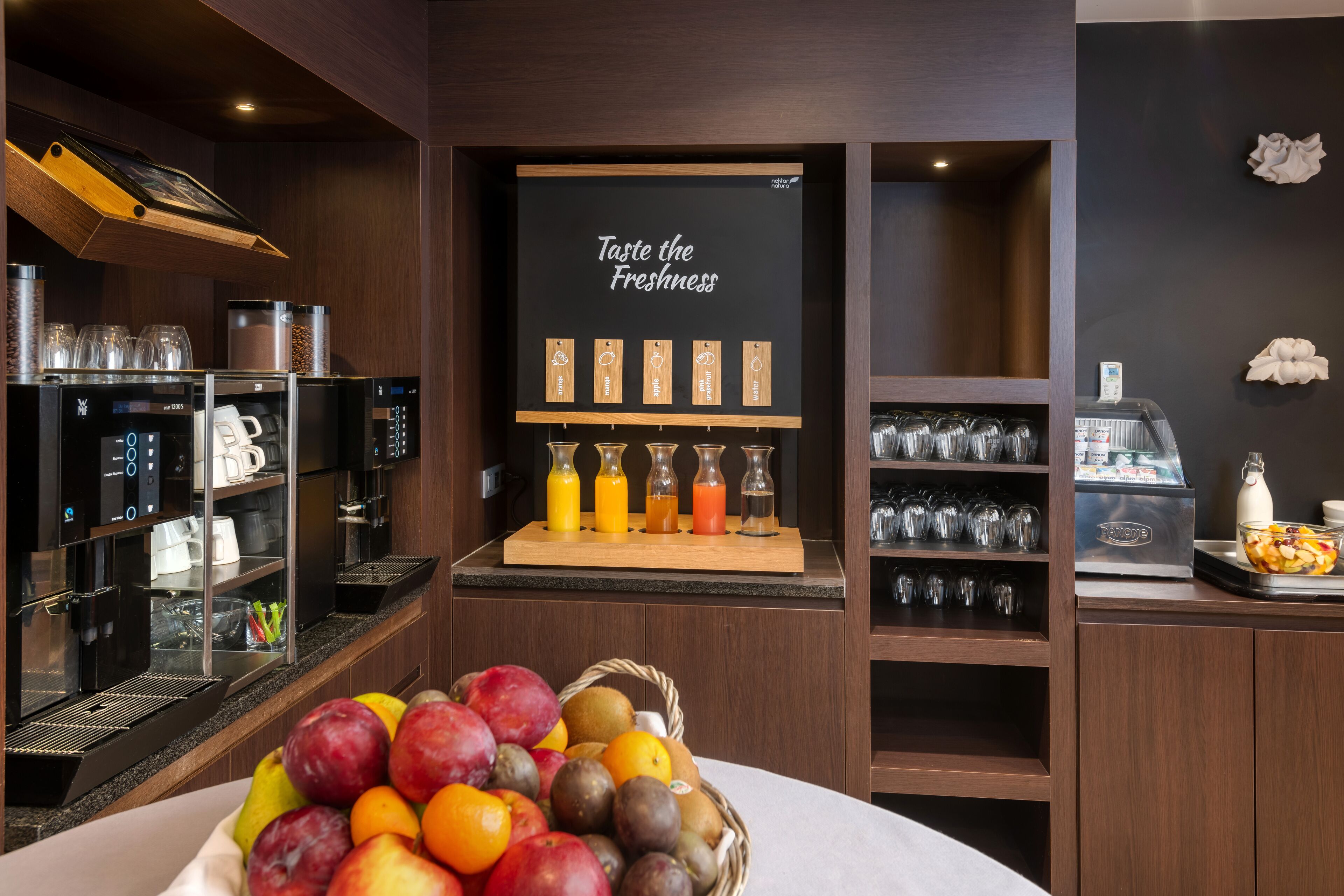 daily buffet breakfast (eur 25 per person)