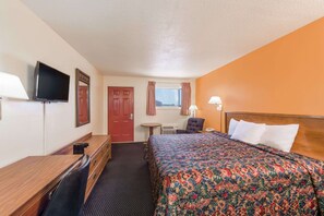 Escritorio, wifi gratis y ropa de cama 