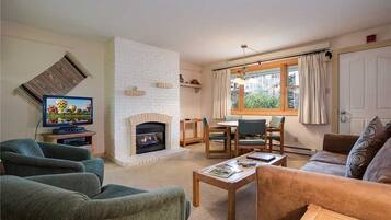 Condo, 1 Queen Bed with Sofa bed, Mountain View (Ski Trail Condominiums - SK105 (Condo) | Living area | TV, fireplace