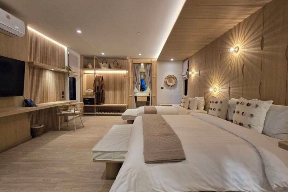 Pool Terrace Room
