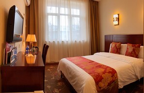 Standard Double Room | Desk, blackout curtains, soundproofing, free WiFi - King Parkview Hotel (Beijing)