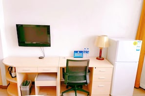 Habitació amb dos llits individuals estàndard | Escriptori, cortines opaques i habitacions insonoritzades