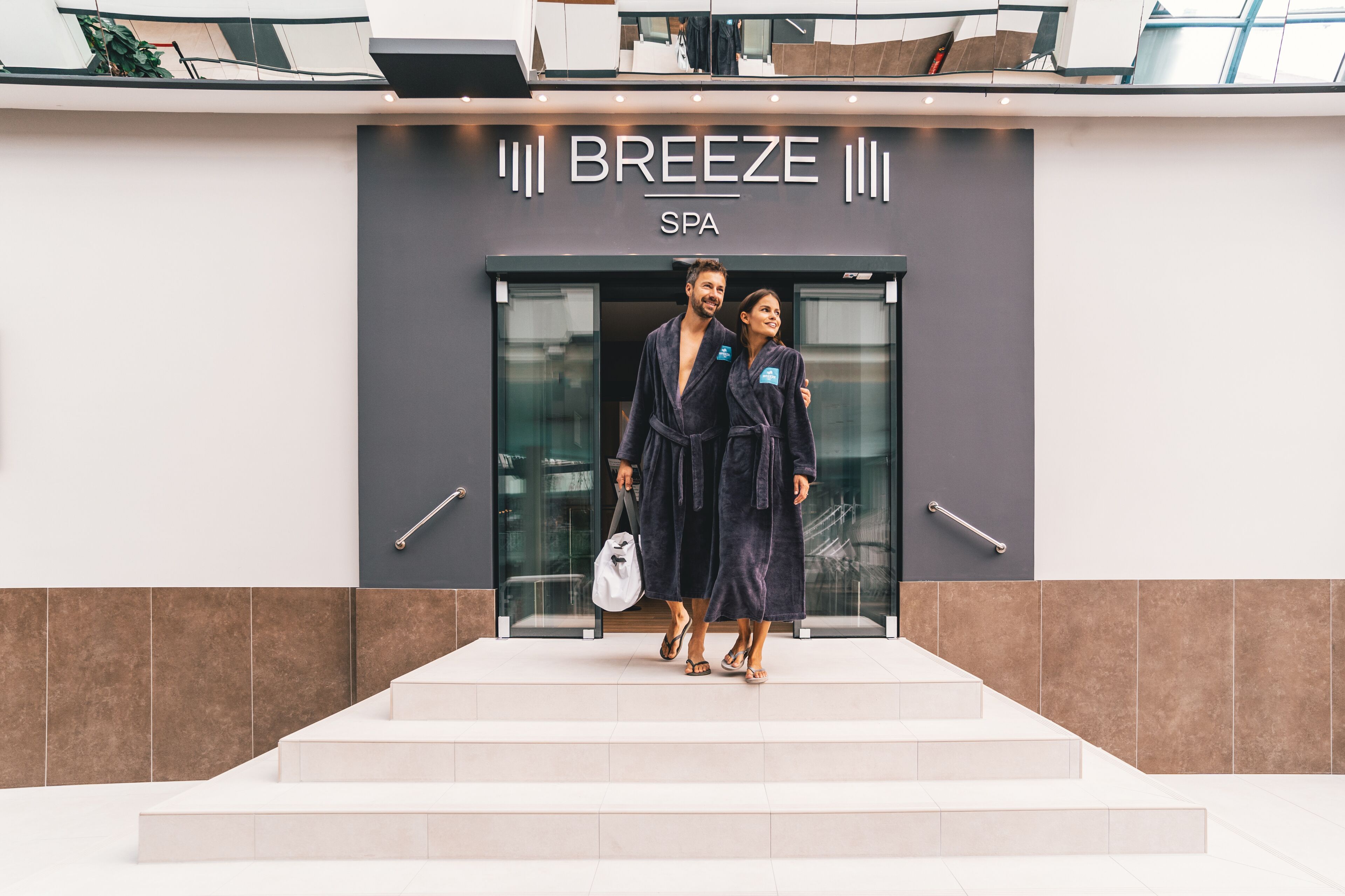 sauna, turkish bath/hammam, body treatments, aromatherapy