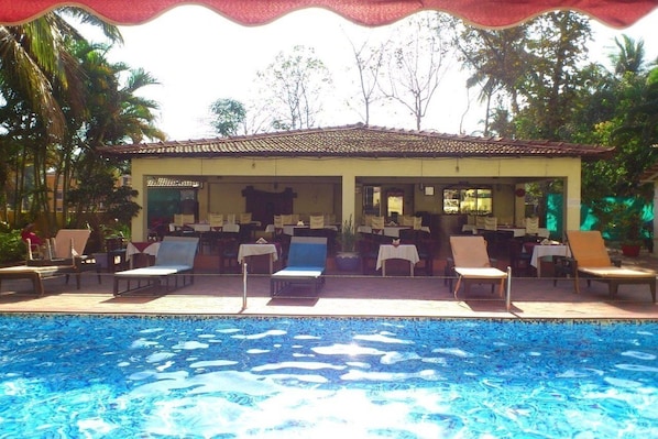 Outdoor pool - Star of the Sea Resort (Benaulim)