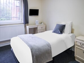 Iron/ironing board, bed sheets