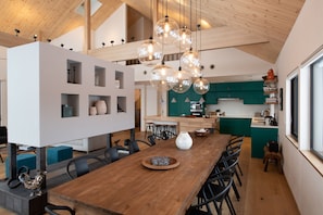 Luxury Chalet, 5 Bedrooms | In-room dining - Country Resort Niseko (Kutchan)