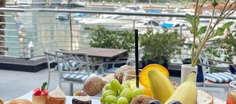 Signature Hotel Apartments & Spa