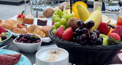 Signature Hotel Apartments & Spa