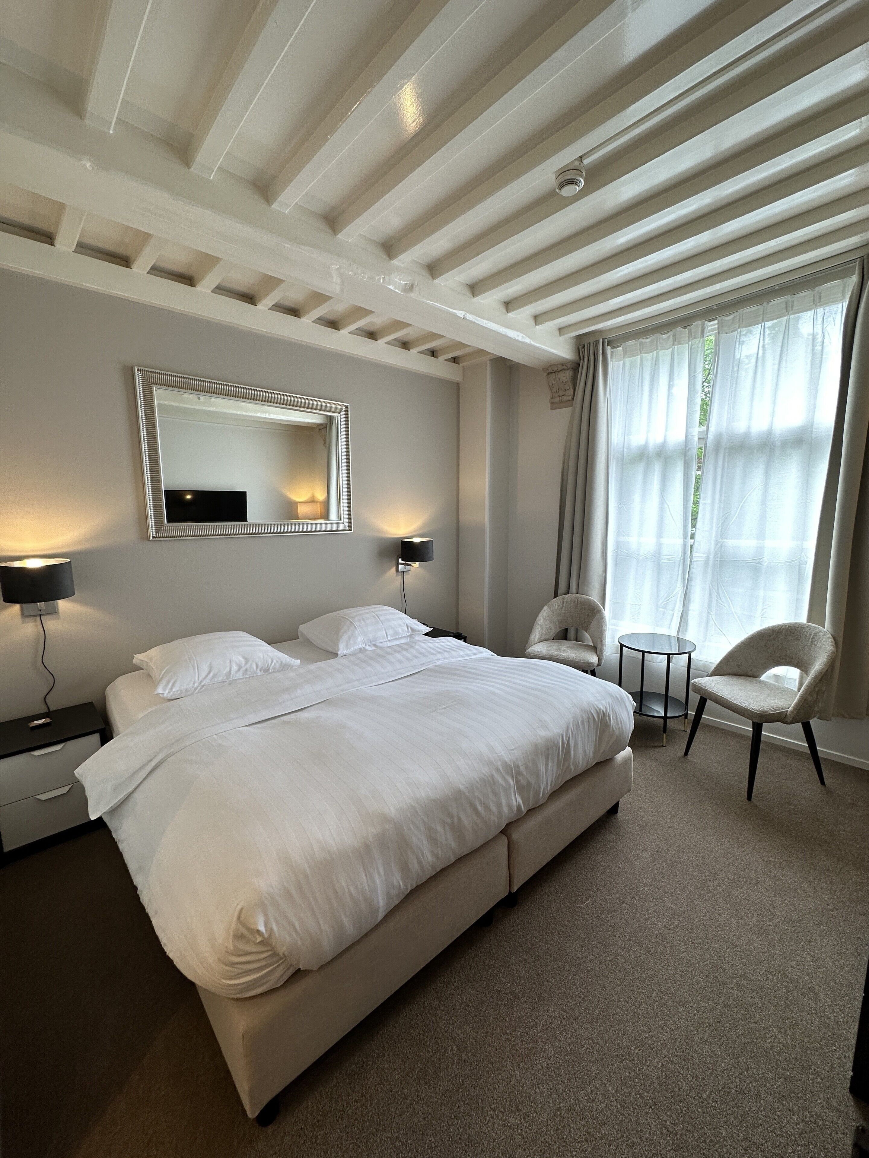 Superior tweepersoonskamer, 1 queensize bed, bad | Luxe beddengoed, verduisterende gordijnen, gratis wifi, beddengoed