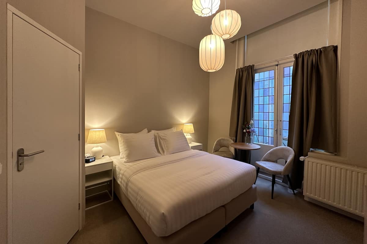 Kamar Double, gedung tambahan | 1 kamar tidur, seprai premium, tirai kedap cahaya, dan Wi-Fi gratis