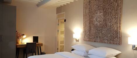Junior Suite, 1 King Bed | 1 bedroom, premium bedding, blackout drapes, free WiFi