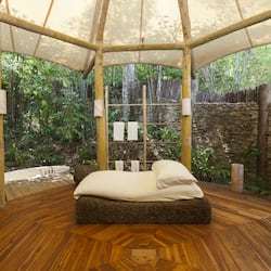 5 Bedroom Beach Pool Reserve | Bathroom | Separate tub and shower, rainfall showerhead, free toiletries