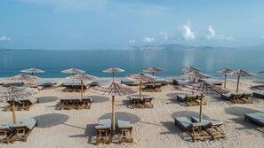 Private beach, sun-loungers, beach umbrellas, beach towels