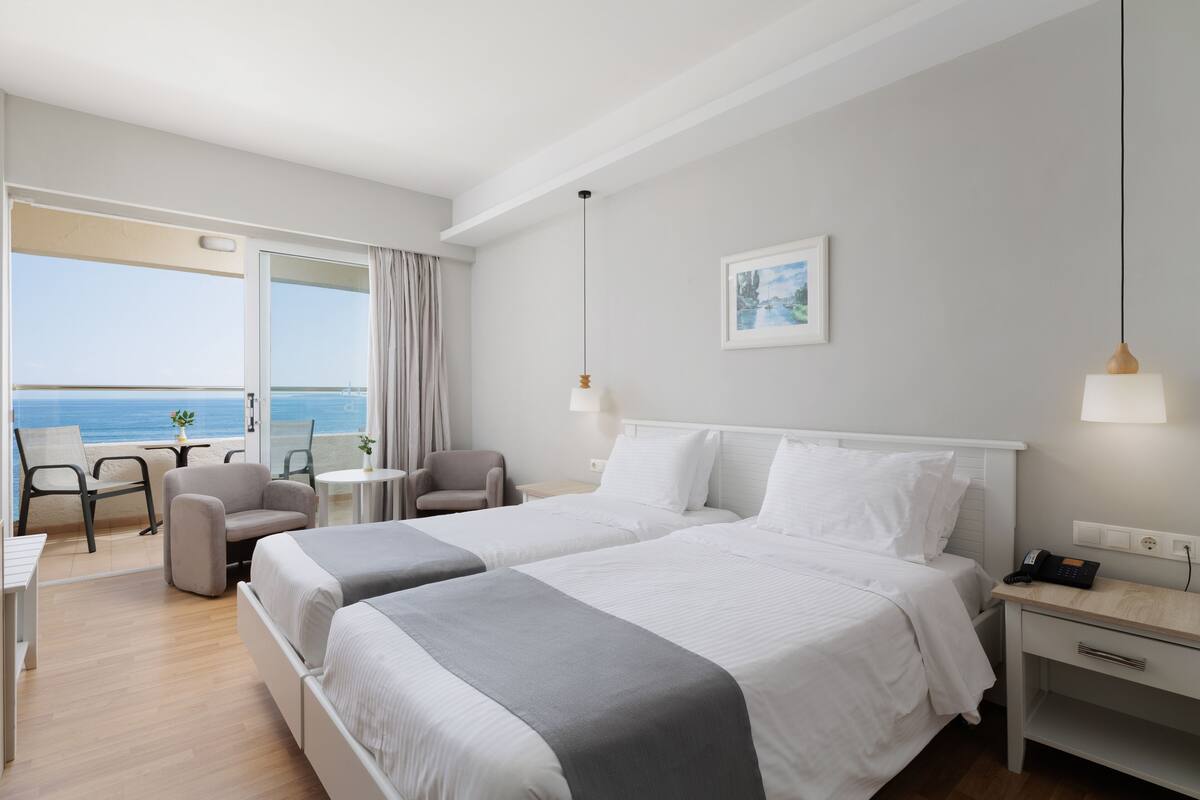 Cortinas blackout, insonorización, cunas gratuitas y wifi gratis