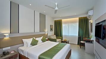 Superior Room | Premium bedding, minibar, in-room safe, individually furnished