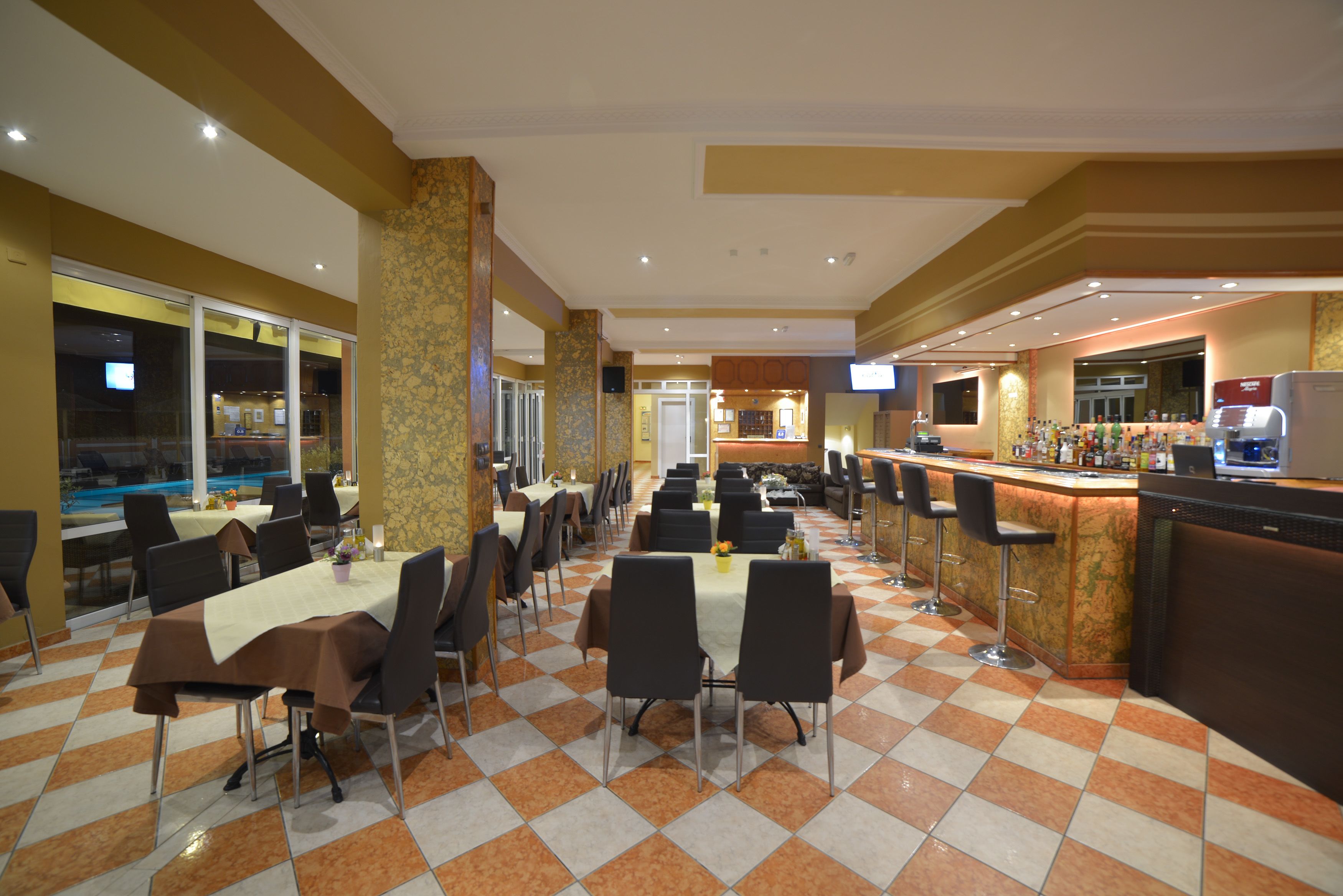 Aamiainen ja illallinen, kreikkalainen keittiö