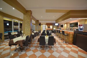 Breakfast and dinner served, Greek cuisine