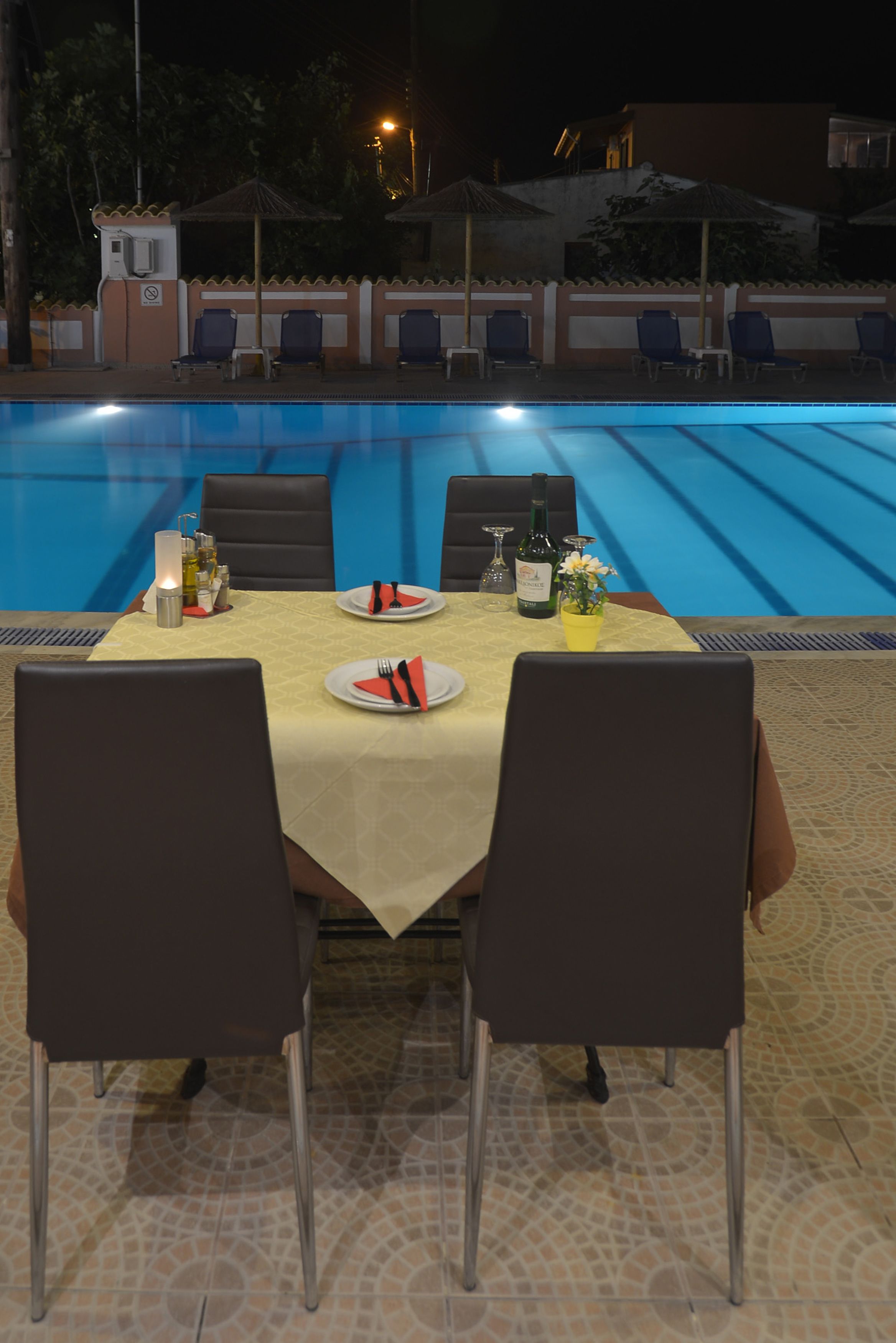 Breakfast and dinner served, Greek cuisine