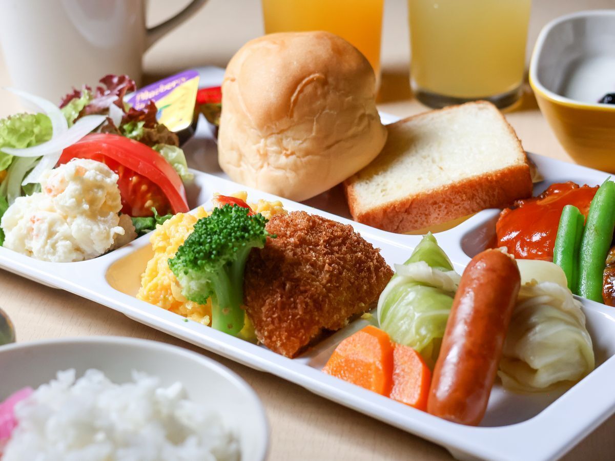 Café da manhã com buffet todos os dias mediante uma taxa