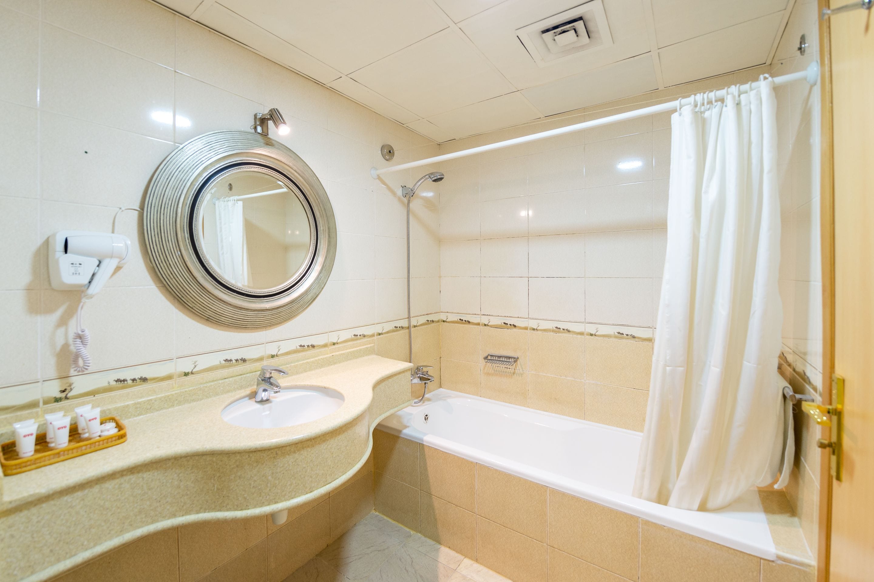 Standard Triple Room | Bathroom | Free toiletries, hair dryer, towels, soap