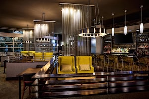 Se sirven cenas y cocina americana