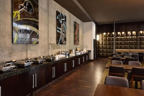 Free daily buffet breakfast