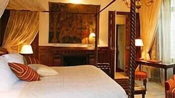 Ropa de cama de alta calidad y minibar