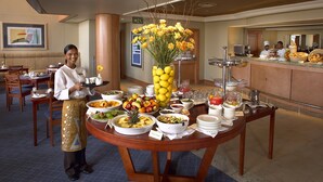 Unclassified image, 5 of 42, button - Sibaya Lodge (Hillhead)