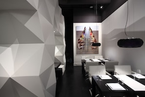 Dining - Blow Up Hall 50 50 (Poznan)