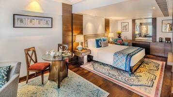 Vivanta Suite City View Queen Bed | 1 bedroom, Egyptian cotton sheets, premium bedding, pillow-top beds