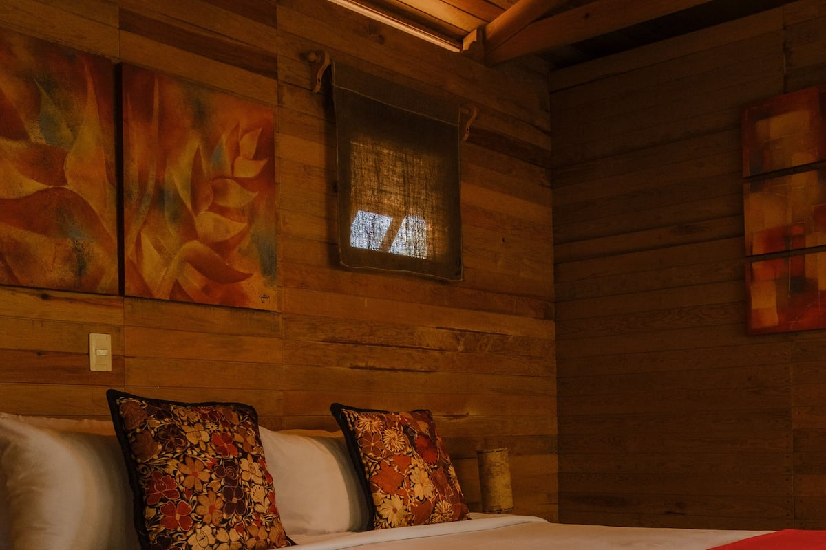 cottage sencillo | 3 bedrooms, minibar, in-room safe, individually decorated