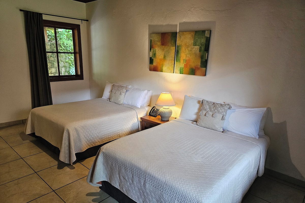 Chambre Double Standard | Minibar, coffres-forts dans les chambres, décoration personnalisée