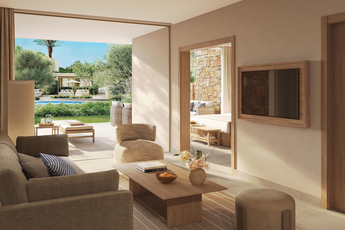 Deluxe Bungalow, 1 Bedroom, Pool View (Suite, Private Garden) | Free minibar, in-room safe, free WiFi