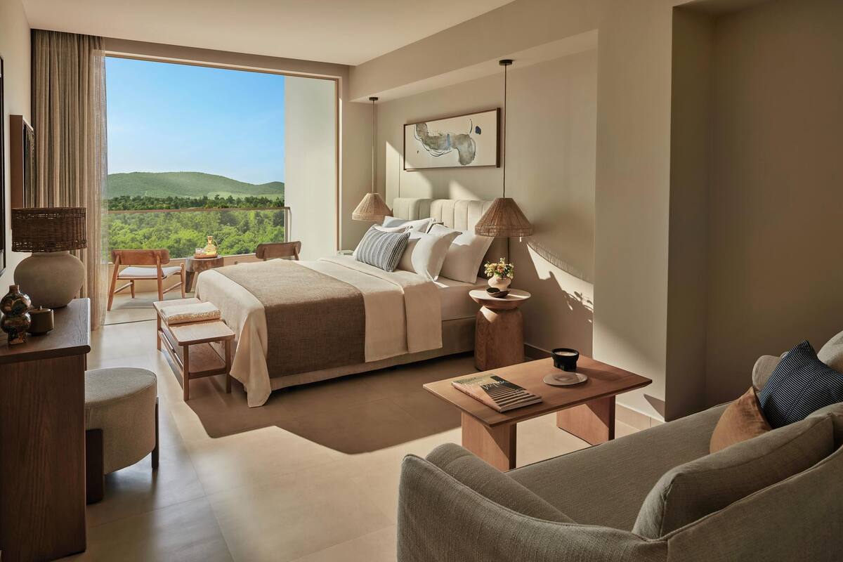Superior Double Room, Inland View | 迷你吧贈品、房內夾萬、免費 Wi-Fi