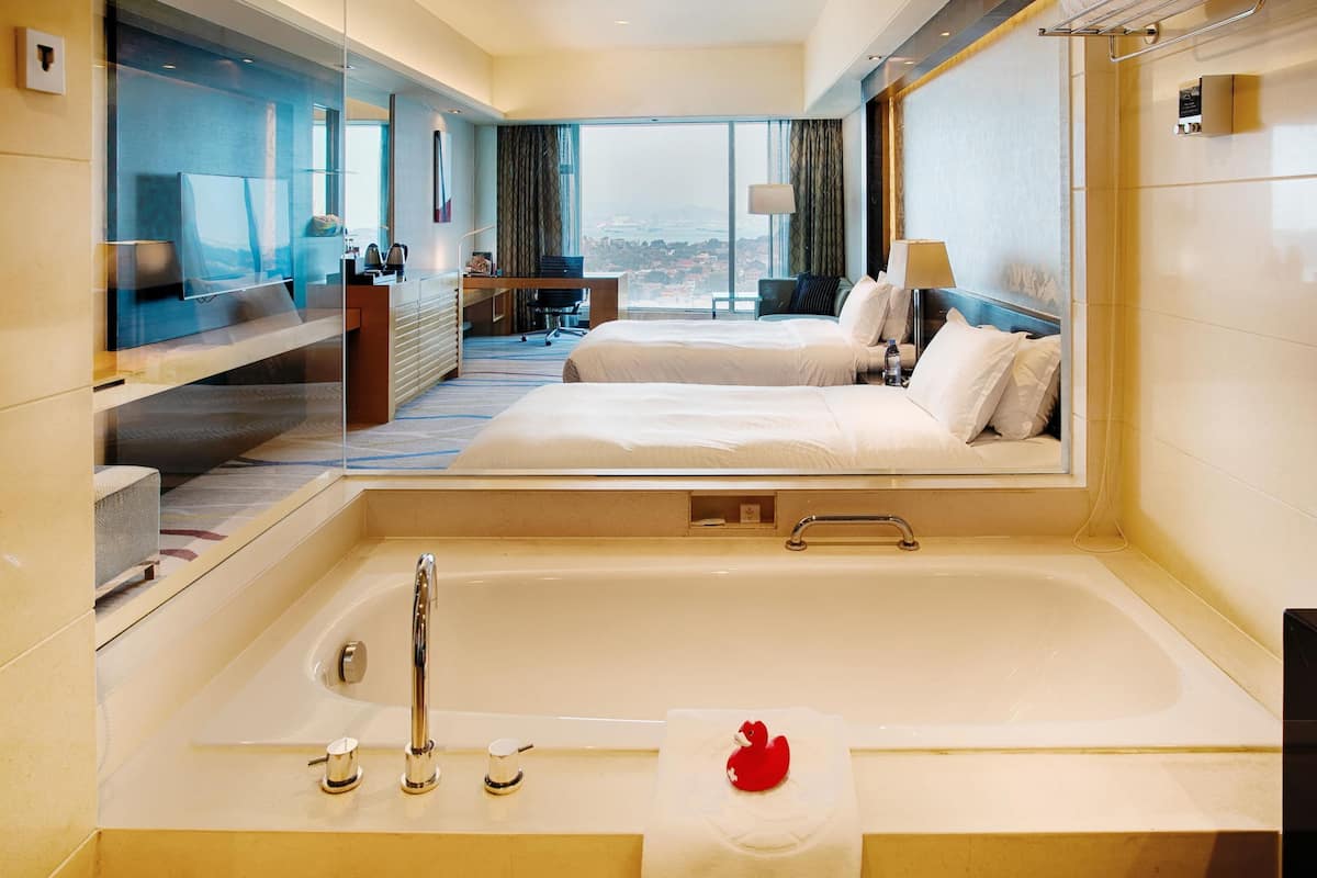 premium gulangyu view twin | living room