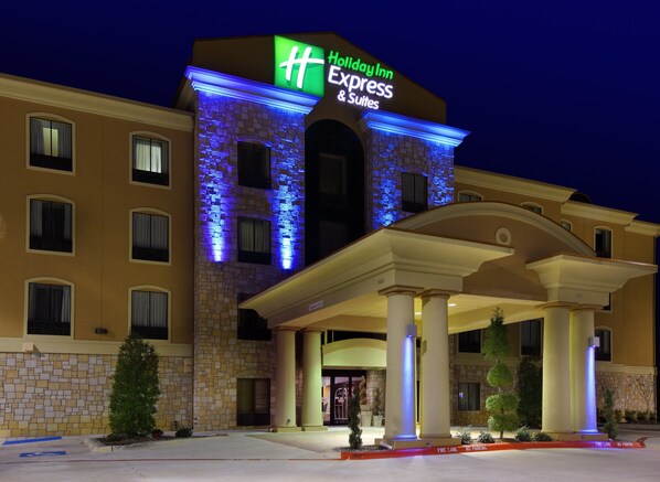 Exterior - Holiday Inn Express & Suites Paris, Texas by IHG (Paris)